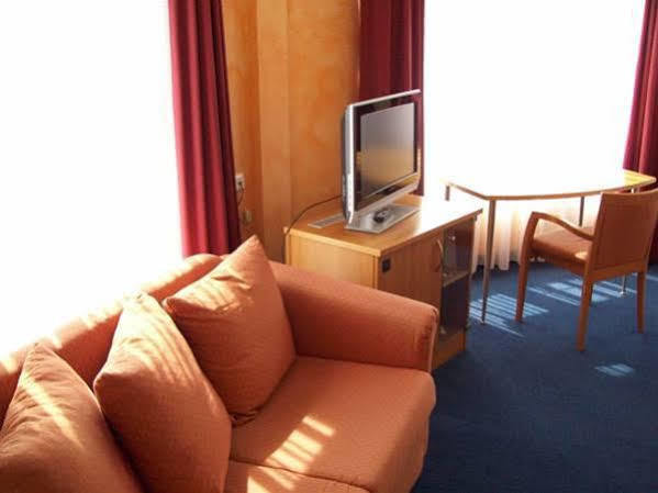 Allee Hotel Καρλσρούη Εξωτερικό φωτογραφία